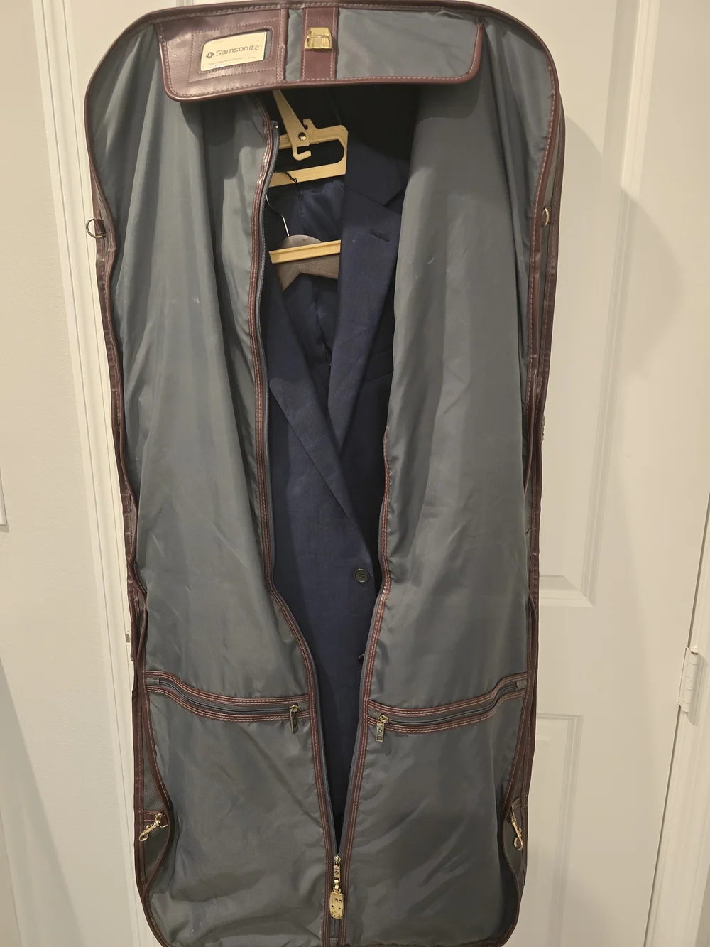 Vintage Samsonite Series 2100 Garment Bag Suit Travel Bag Lock Key Strap 45